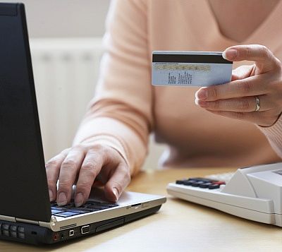 Как да защитите кредитните си карти, докато пазарувате онлайн