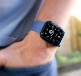Смарт часовниците на Apple засенчват швейцарските модели