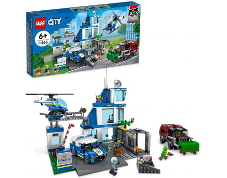 LEGO Police Station на супер цени