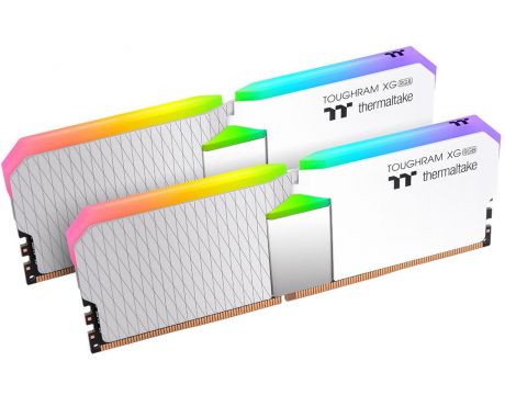 2x16GB DDR4 4000 Thermaltake Toughram XG RGB на супер цени